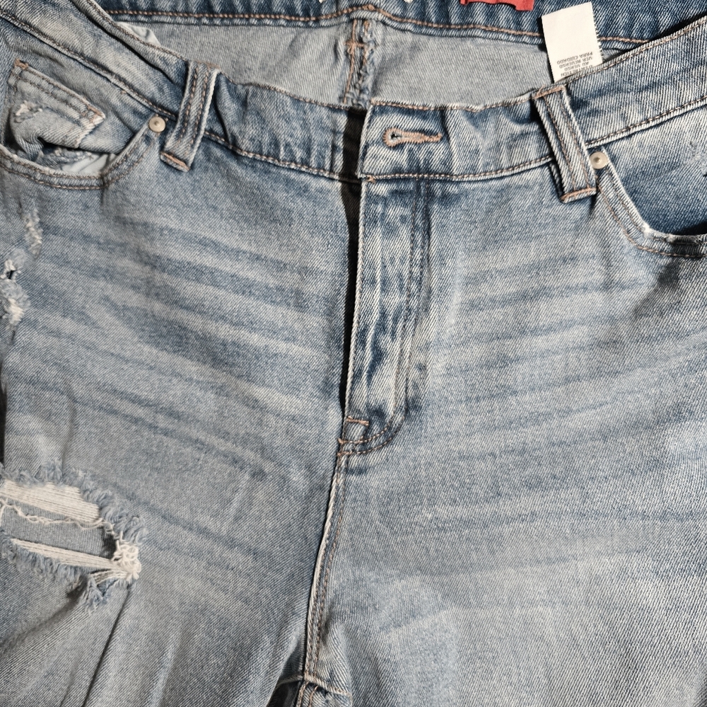 A Beautiful Soul “The Iconic” Distressed Jeans Size 14 Button Fly Light Wash - Picture 7 of 8